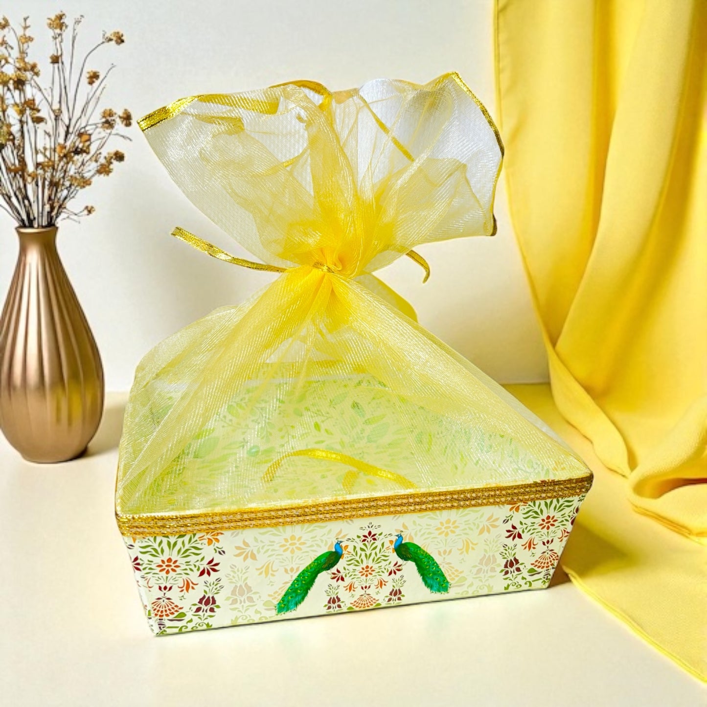 Double Peacock Square Cardboard Basket with net (Pack of 100)