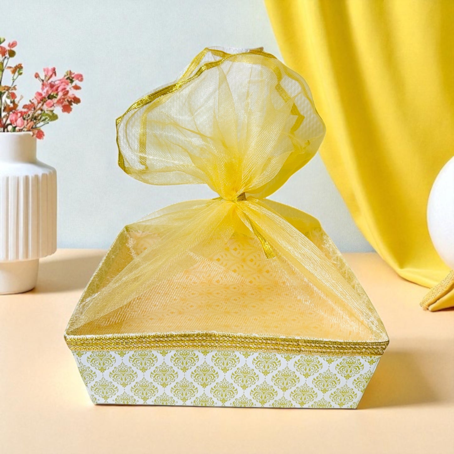 Golden Pattern Square Cardboard Basket with net (Pack of 100)