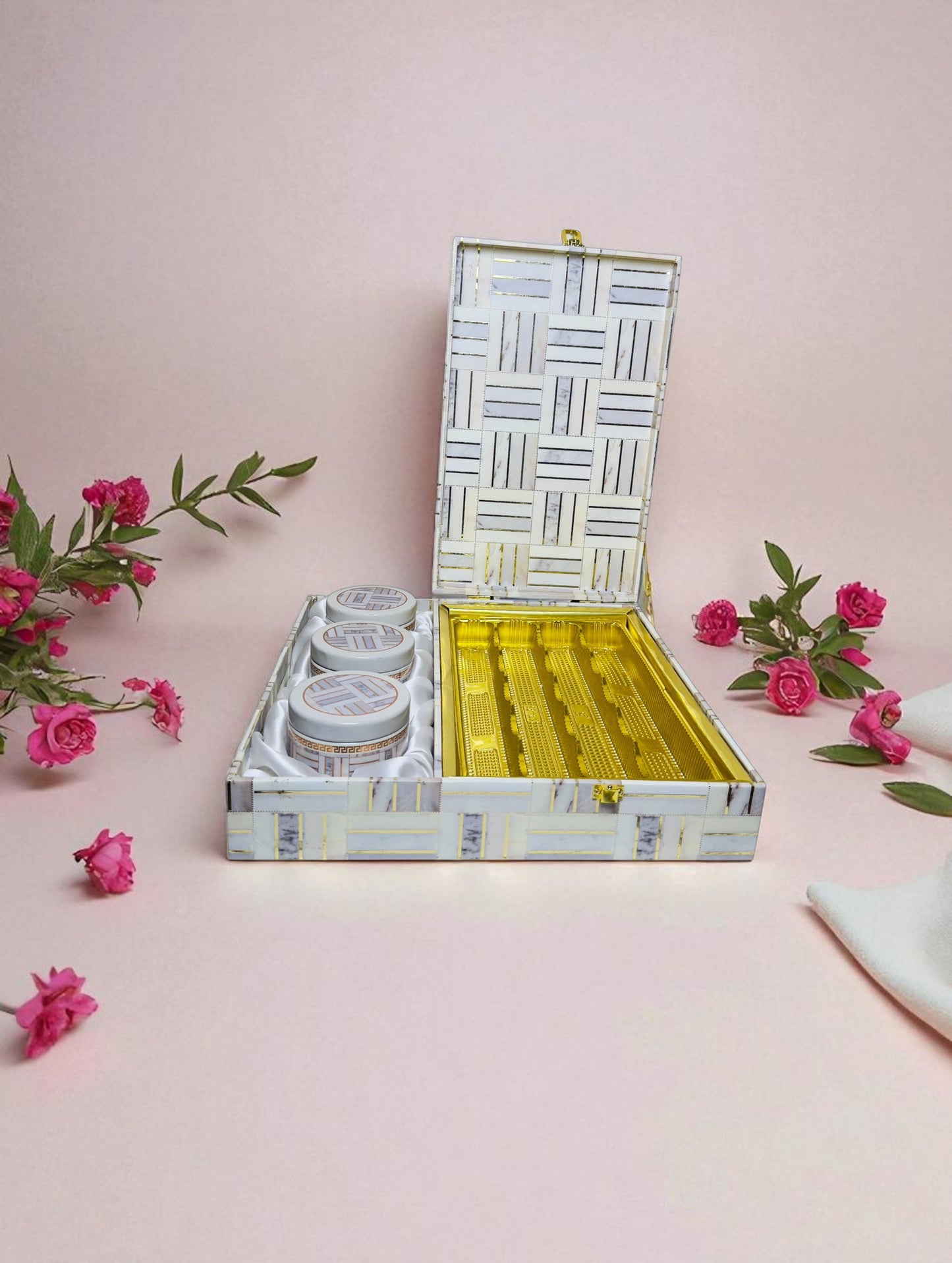 Marble 3 Jar Hamper
