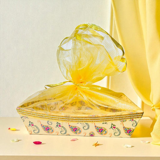 Floral Paisley Boat Cardboard Basket with net (Pack of 100)