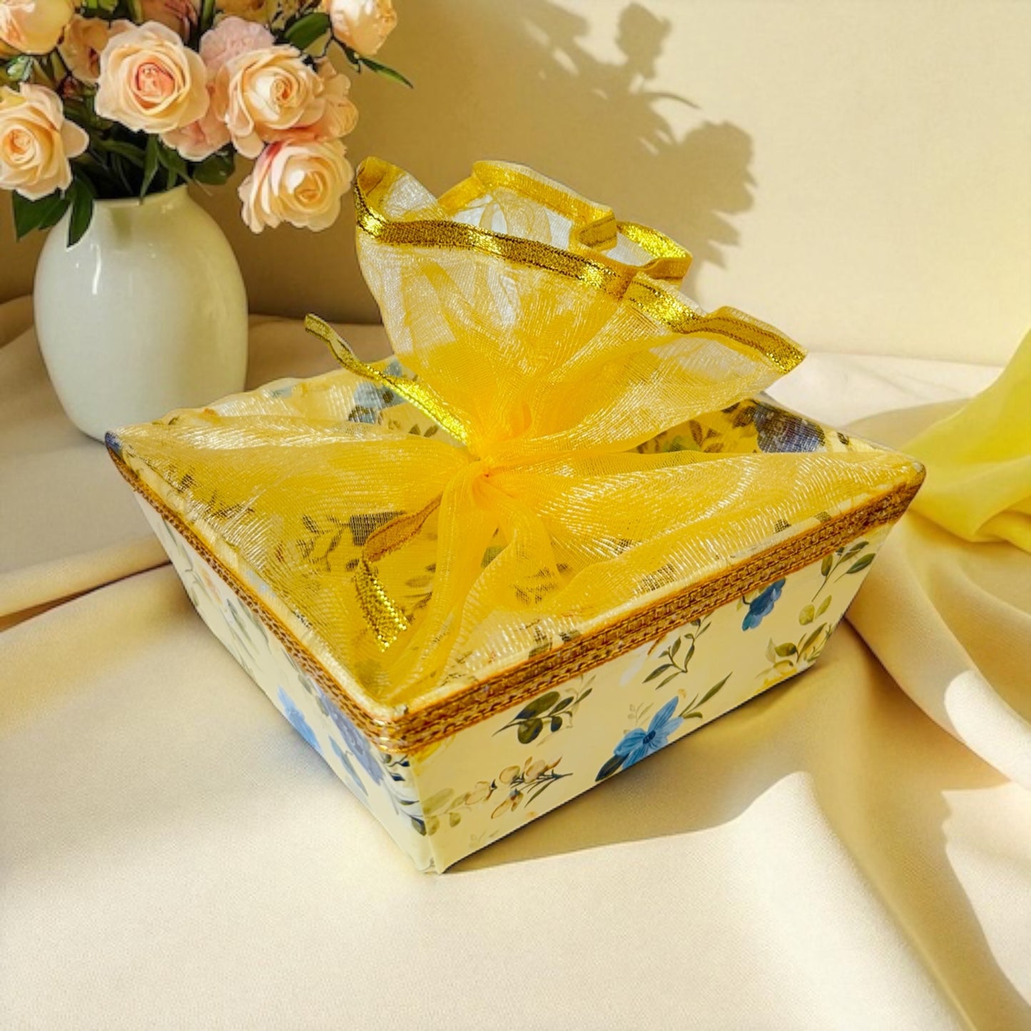 Blue Floral Square Cardboard Basket with net(Pack of 100)