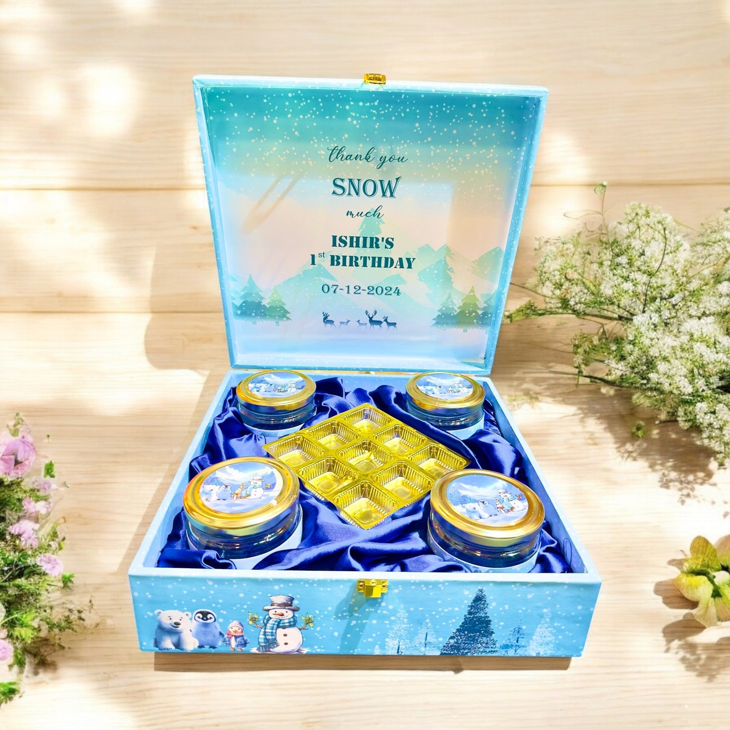 Snowland Hamper Box